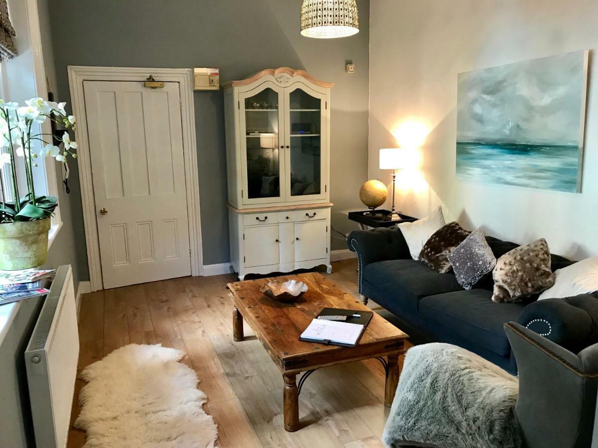 Apartment Ranmoor Serviced